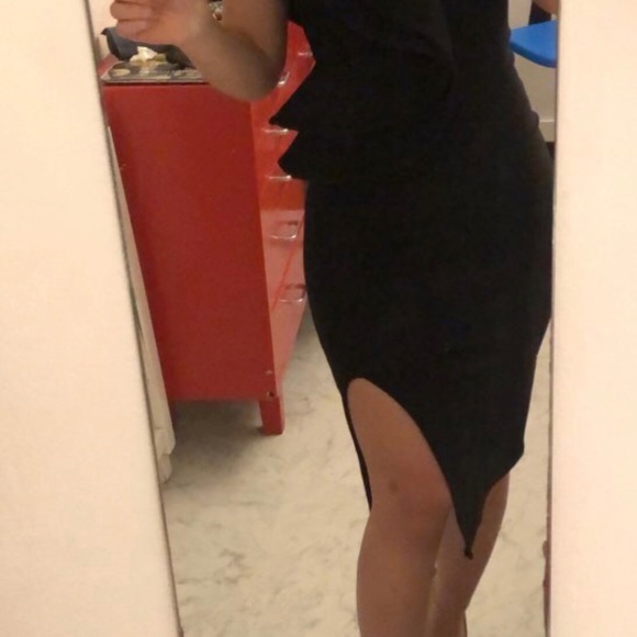 One shoulder ruffle bodycon bandage dress - Picture 4 of 4